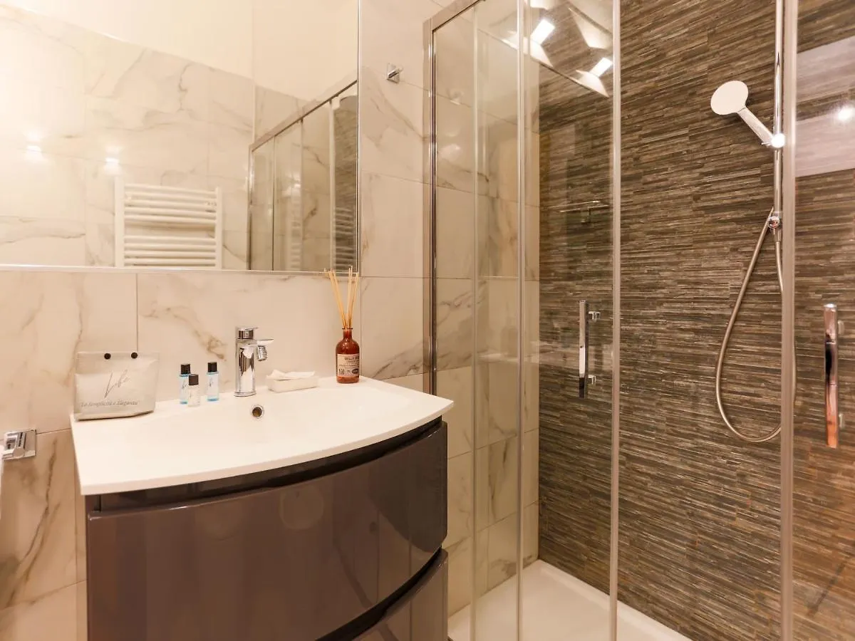 The Best Rent - Modern Apartment In The Center 밀라노